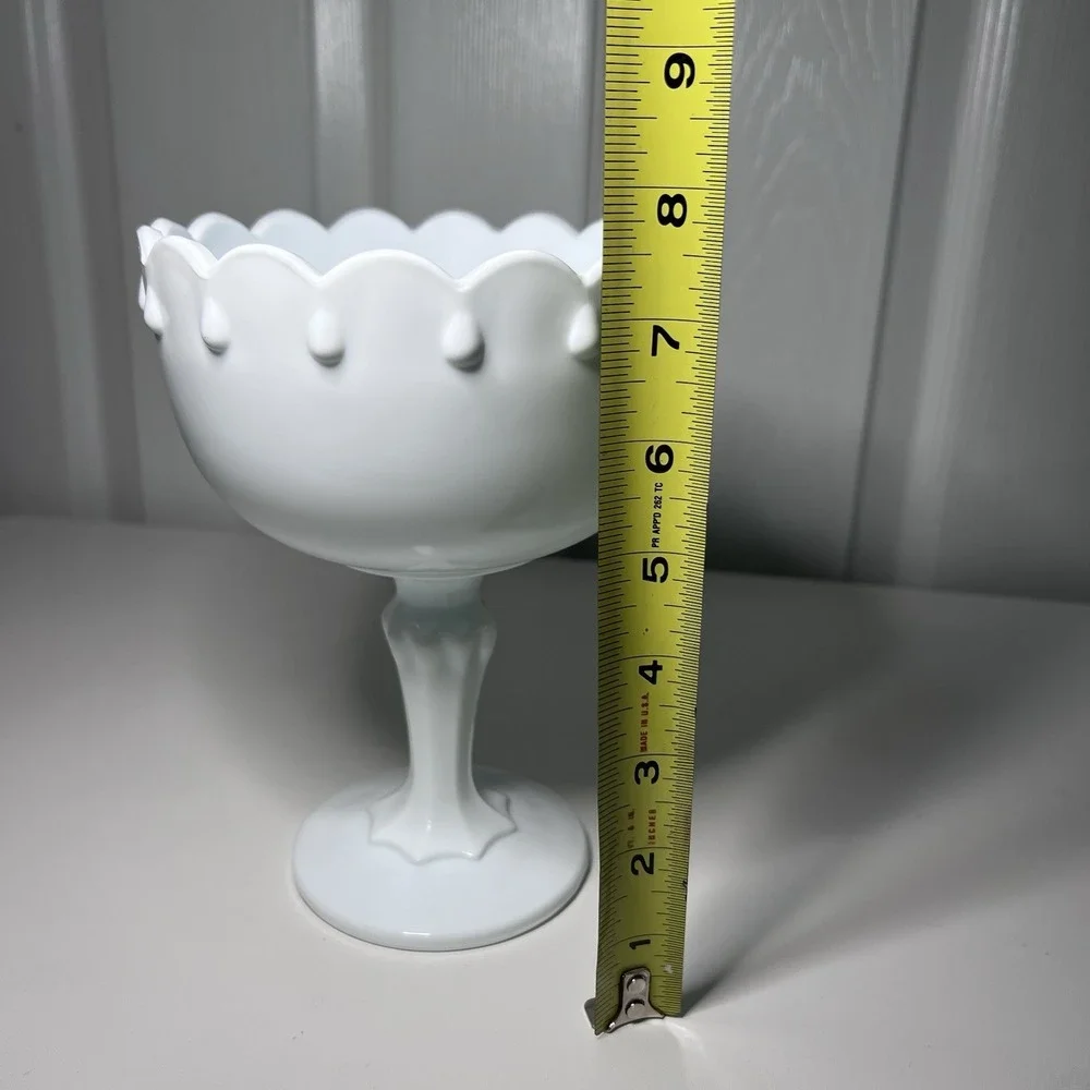 Vintage‎ Indiana Milk Glass Compote/Bowl With Pedestal Teardrop